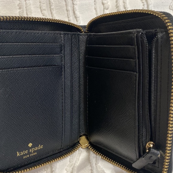 Kate Spade Wallet - Picture 2 of 3